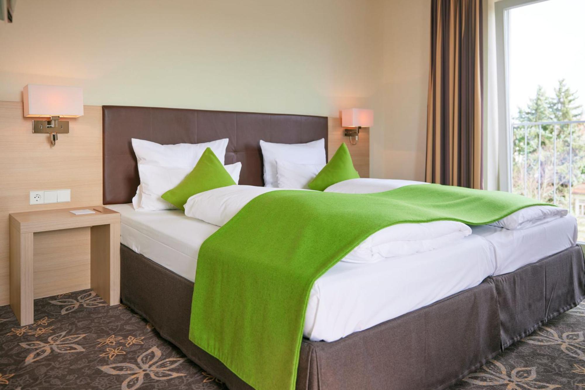 Hotel Wuerttemberger Hof เออริงเงน ภายนอก รูปภาพ