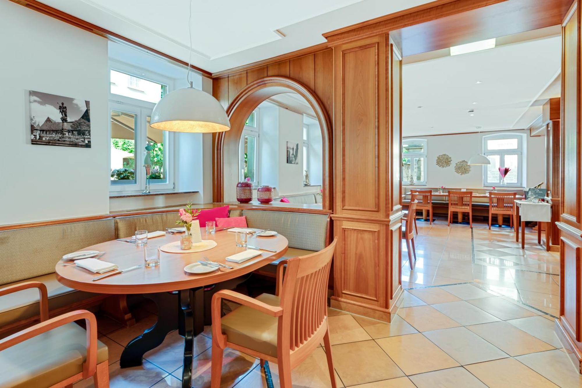 Hotel Wuerttemberger Hof เออริงเงน ภายนอก รูปภาพ