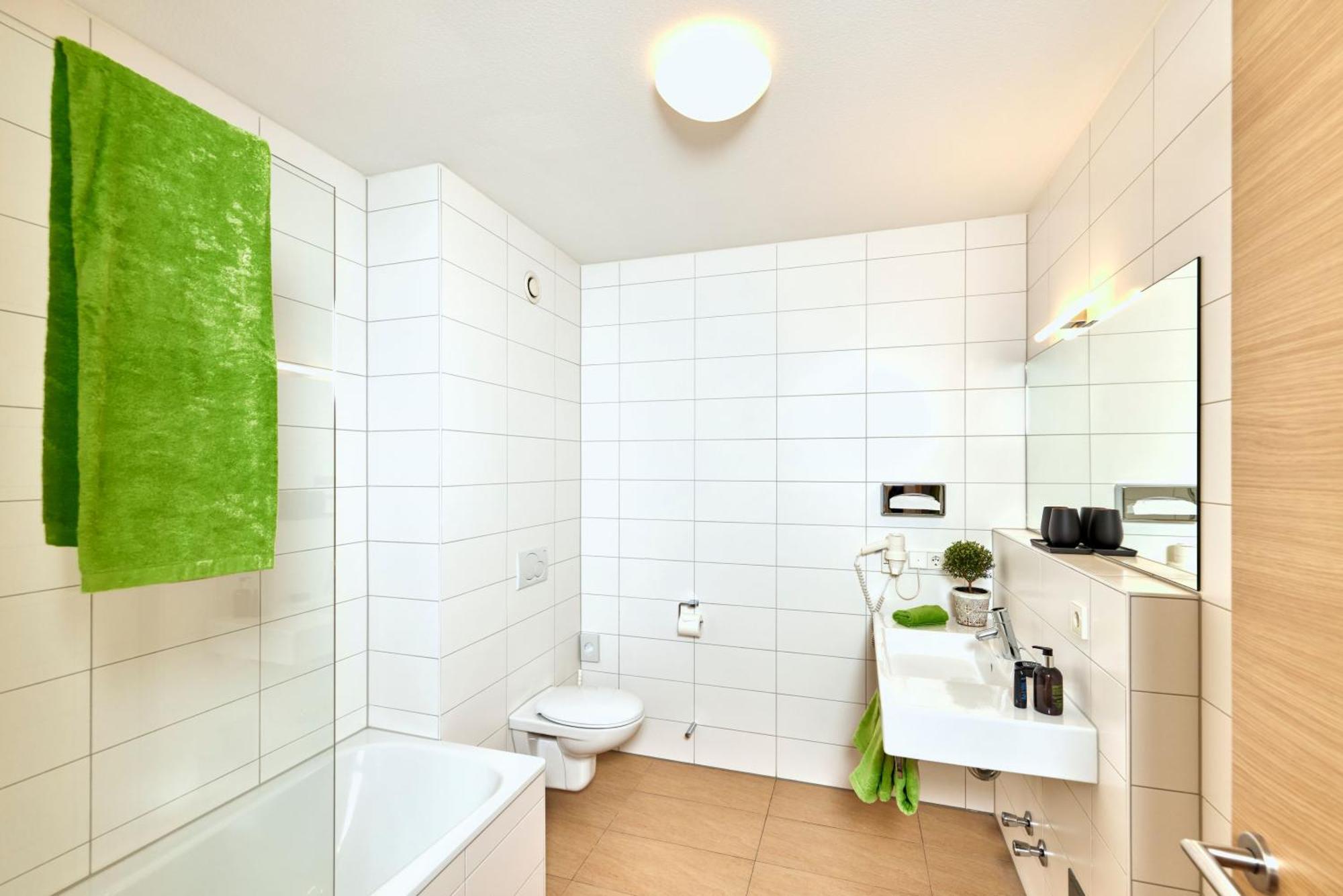 Hotel Wuerttemberger Hof เออริงเงน ภายนอก รูปภาพ