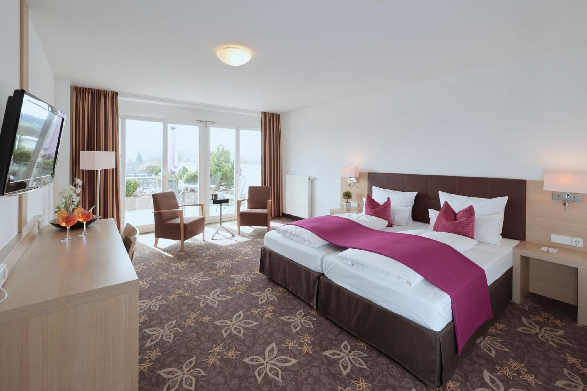 Hotel Wuerttemberger Hof เออริงเงน ภายนอก รูปภาพ