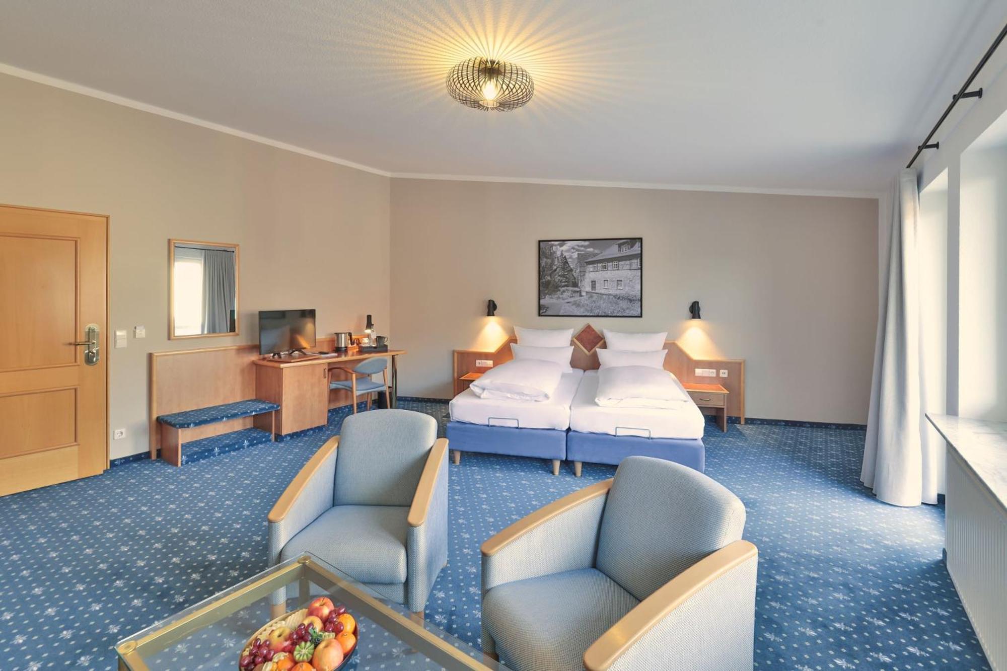 Hotel Wuerttemberger Hof เออริงเงน ภายนอก รูปภาพ