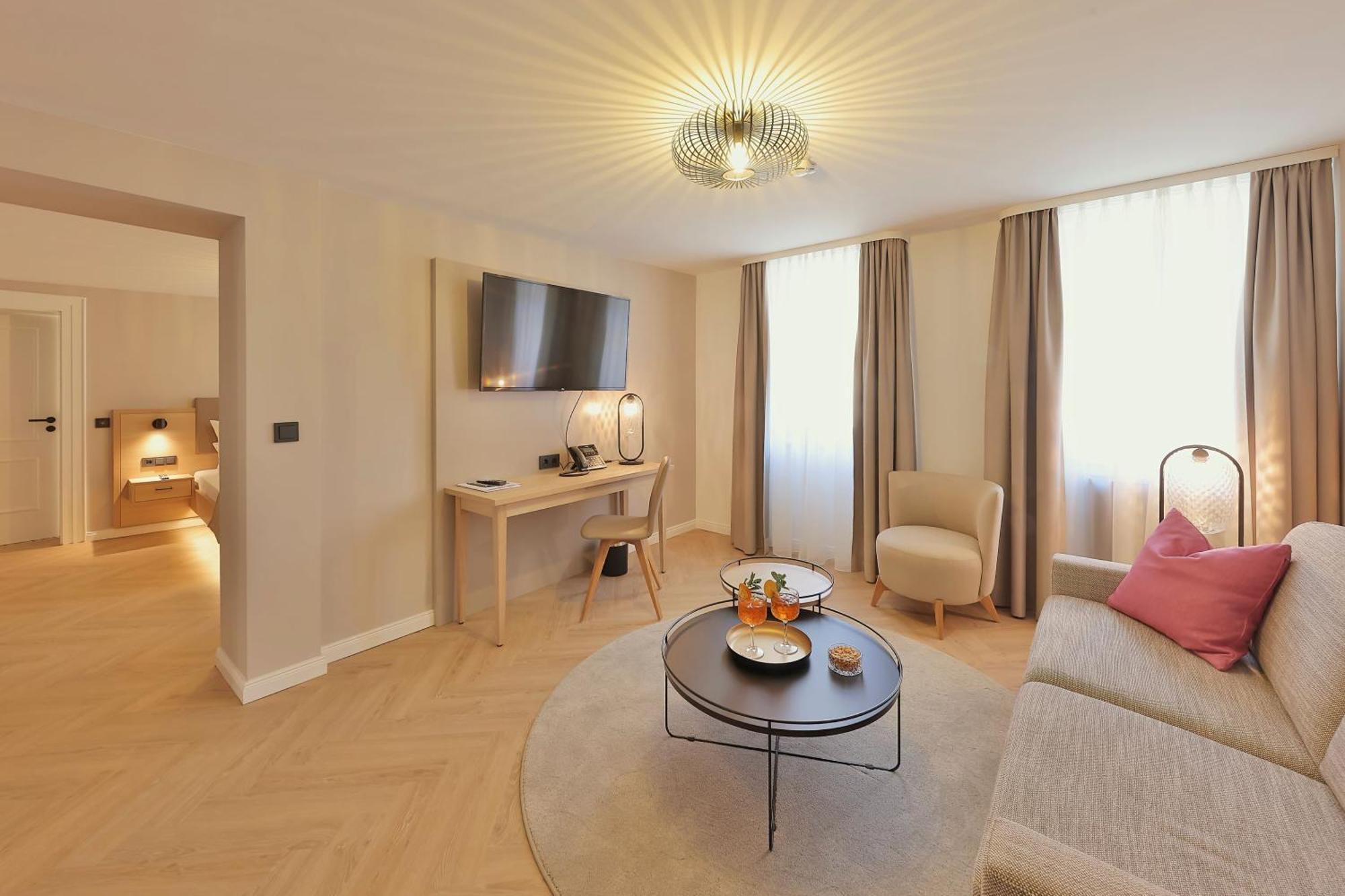 Hotel Wuerttemberger Hof เออริงเงน ภายนอก รูปภาพ